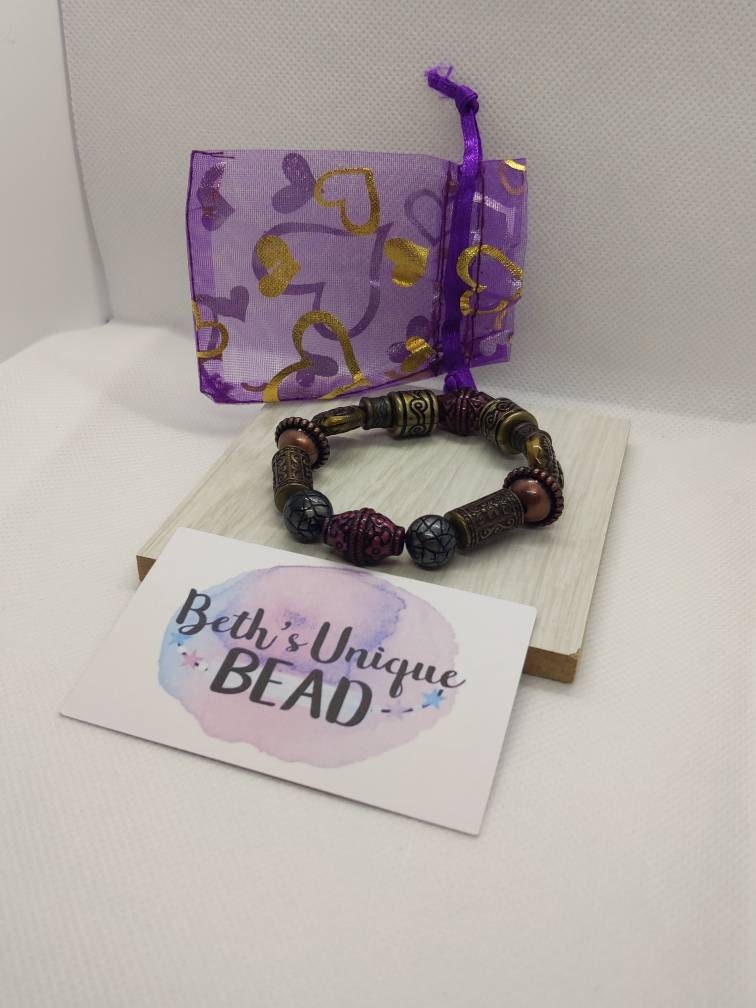 dark bracelet/dark beaded bracelet/beaded bracelet/expandable bracelet/textured bracelet/stretch bracelet/textured beaded bracelet