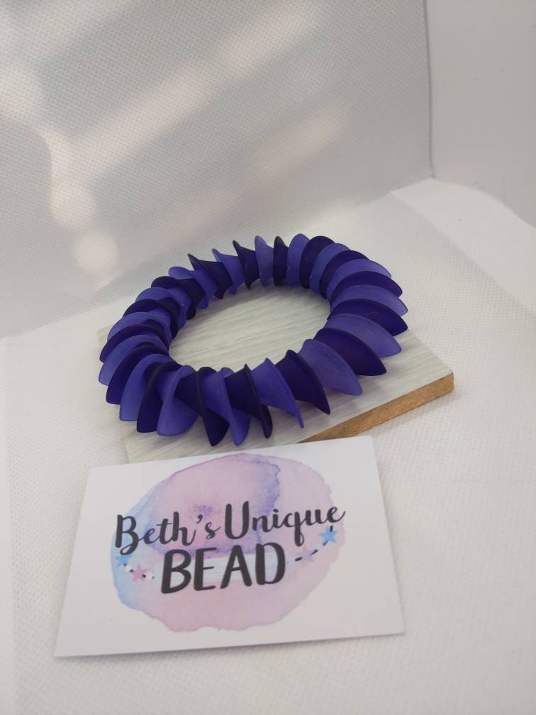 shell bracelet/purple bracelet/large bracelet/chunky bracelet/beaded bracelet/blue bracelet/statement piece/statement bracelet/gift for her