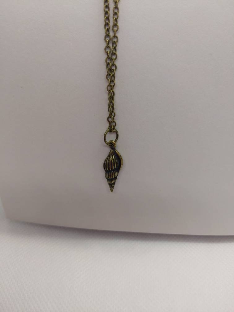 Copper shell necklace/shell necklace/shell pendant/copper necklace/bronze necklace/bronze shell necklace/bronze plated necklace/copper plate