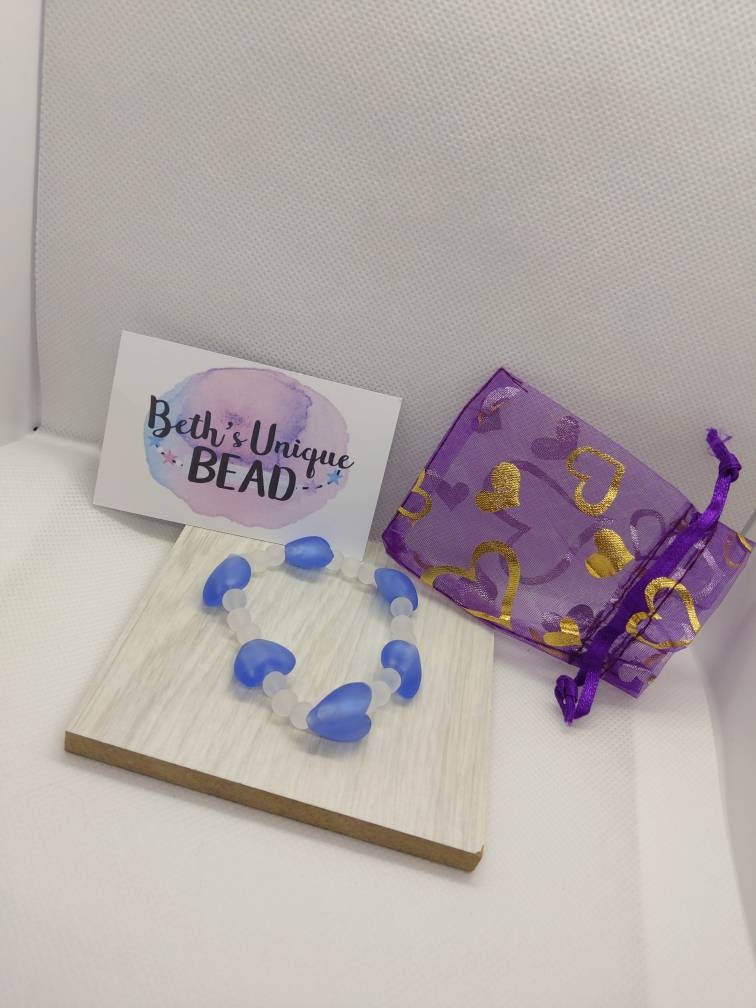 frosted bracelet/beaded bracelet/heart bracelet/blue bracelet/glass bracelet/frosted glass bracelet/frosted bead bracelet/white bracelet