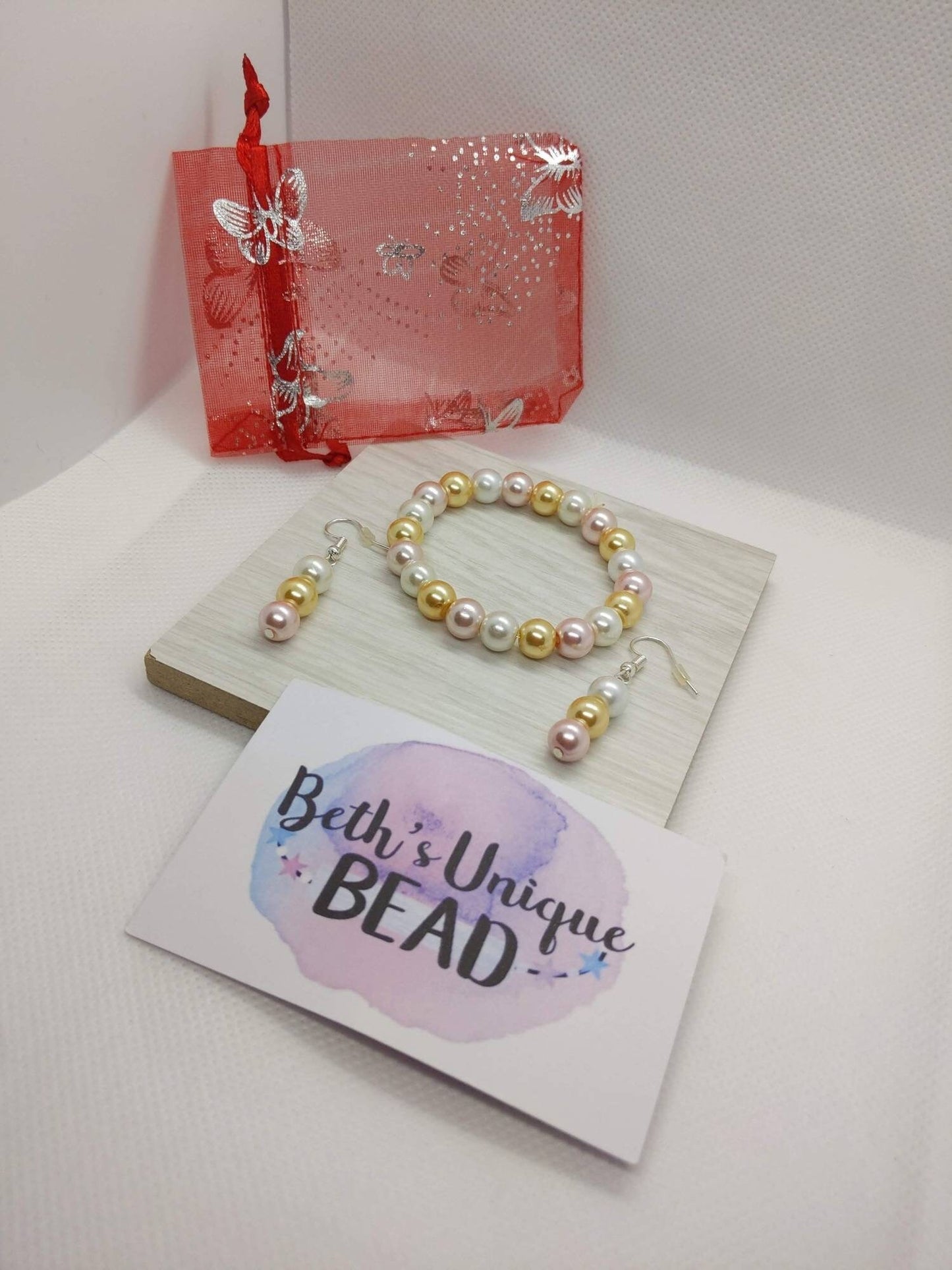 Bridal jewellery, bridal party, pastel jewellery, bridesmaid gift, beaded bracelet, Mother of the Bride