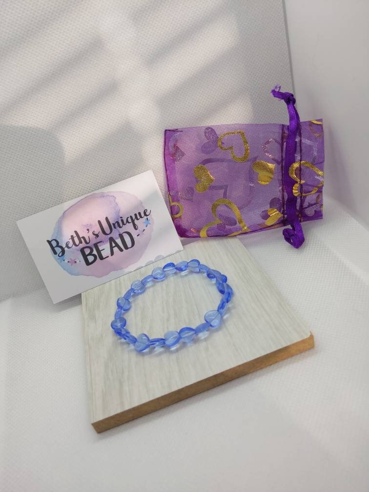 Heart beaded bracelet/glass bead bracelet/Heart Bracelet/beaded bracelet/blue bracelet/sapphire bracelet/sapphire heart bracelet/blue heart