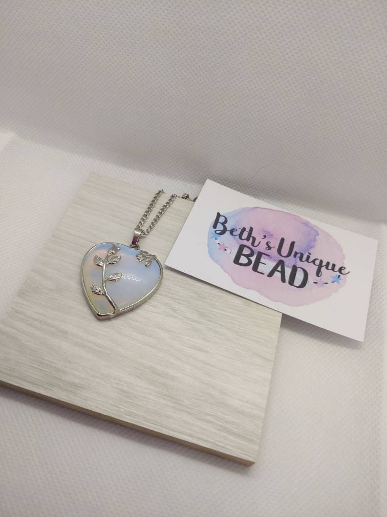 healing pendant/amethyst pendant/rose quartz pendant/heart pendant/opalite pendant/heart necklace/rose quartz necklace/rose quartz chain
