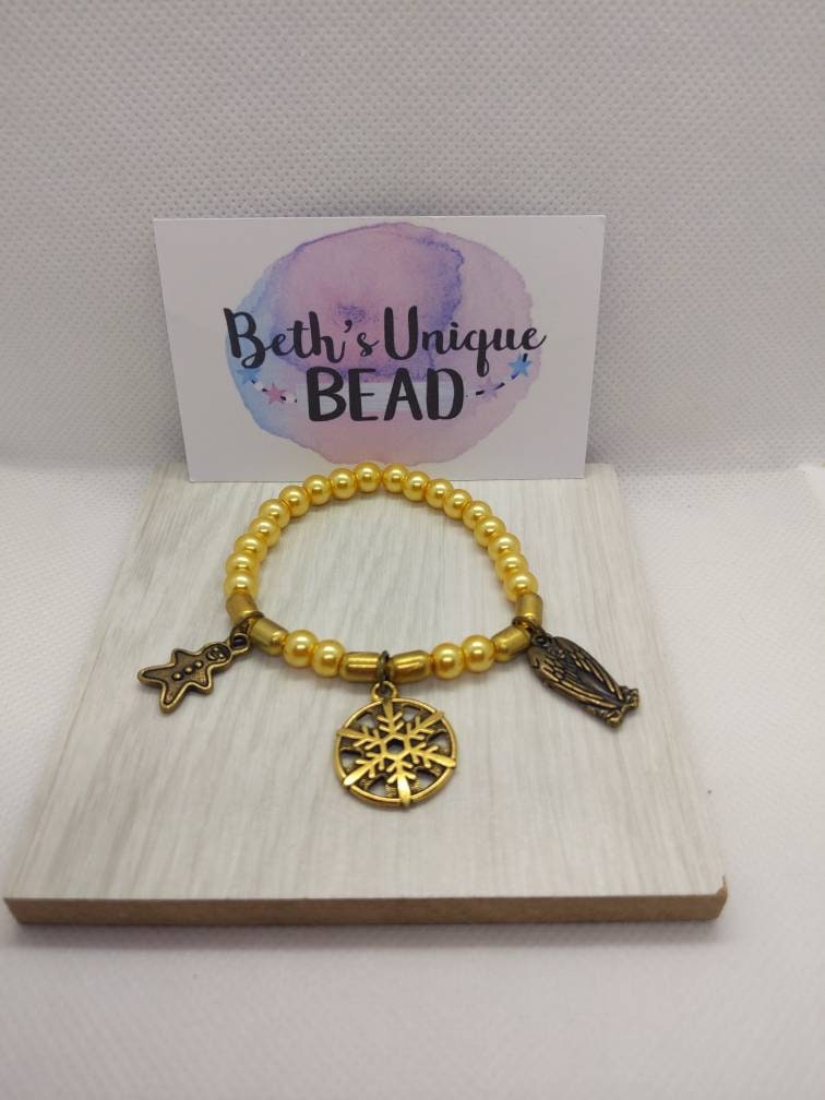 Bronze plated charm bracelet/Christmas bracelet/beaded bracelet/charm bracelet/bronze plated bracelet/copper plated bracelet/gingerbread