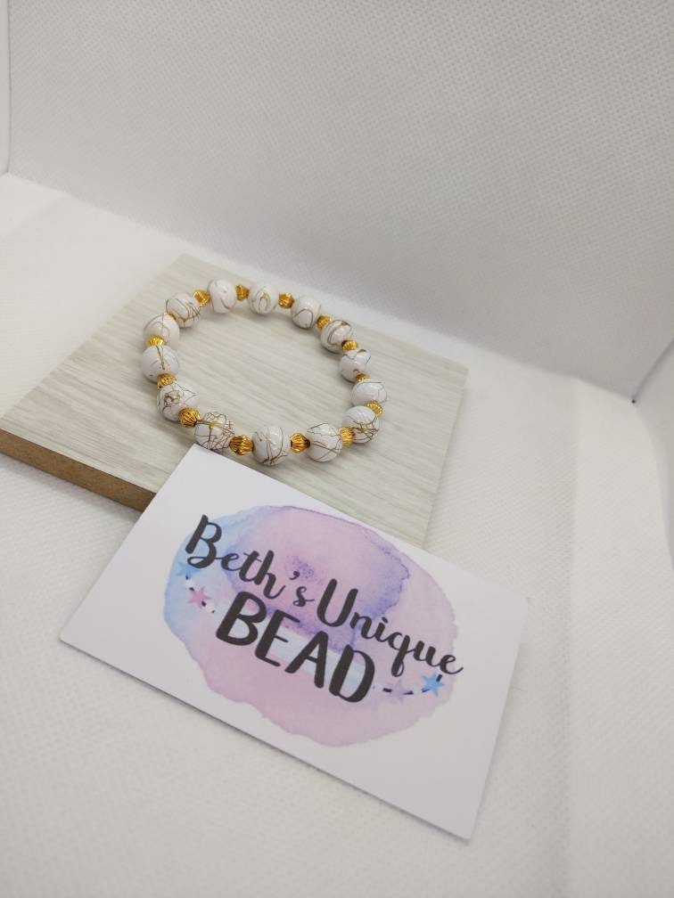 Beaded bracelet/gold bead/expandable bracelet/stretch/gifts for her/splatter bead/round/circle/spacer beads/
