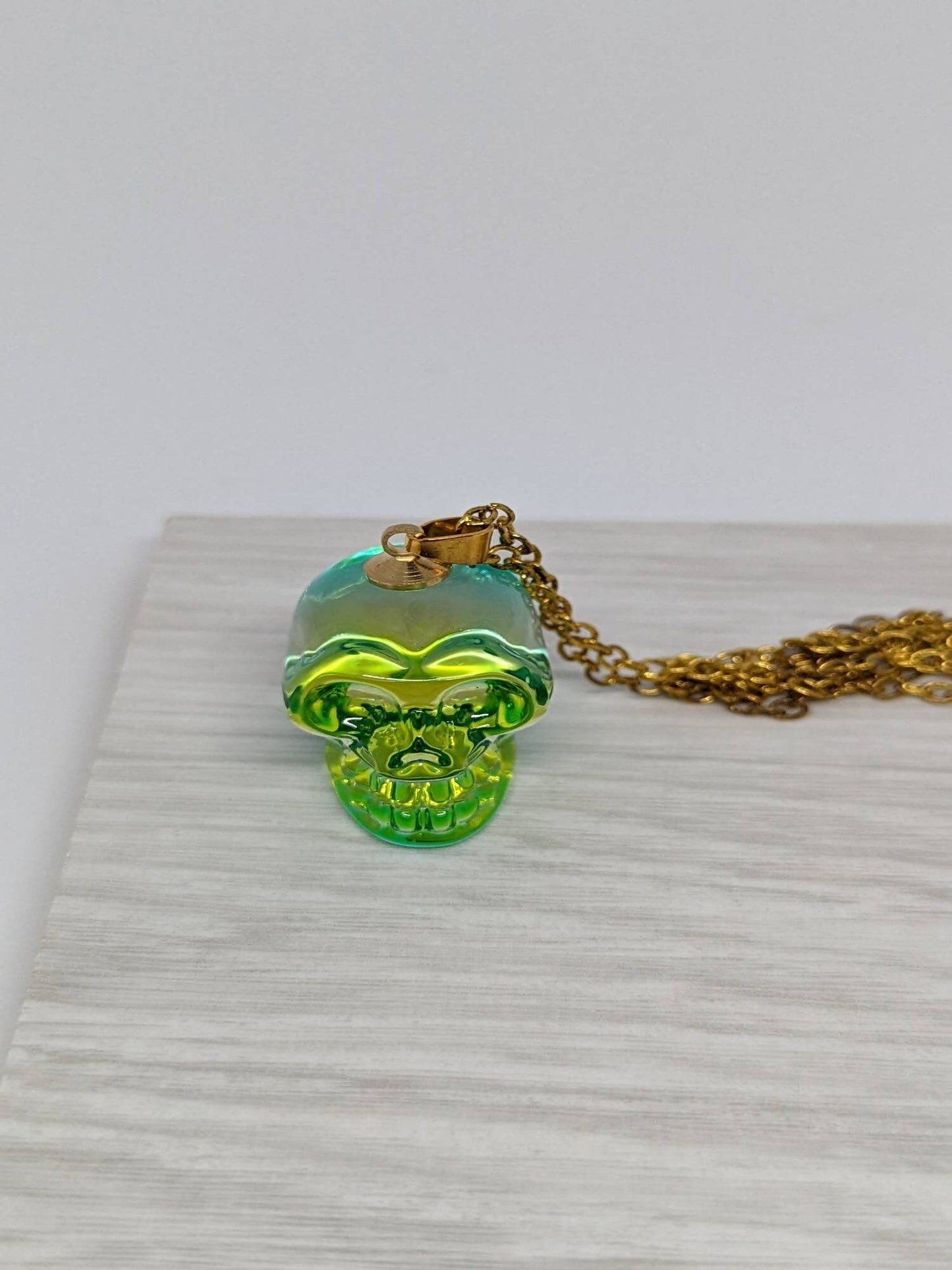 skull necklace, skull jewellery, gold plated chain, gothic necklace, Day of the Dead